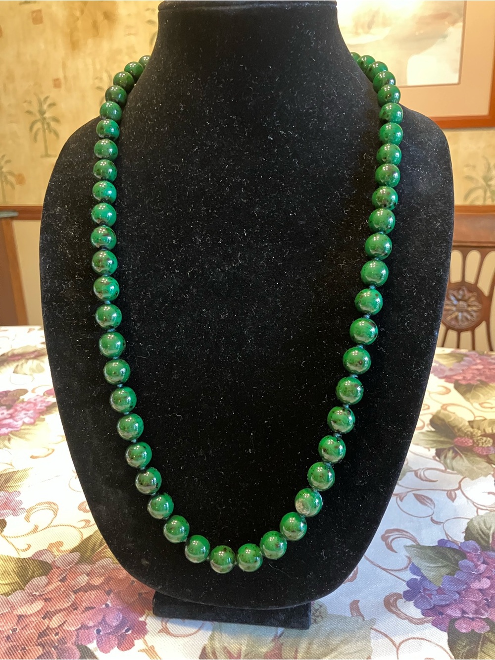 JOAN RIVERS BEADED NECKLACE KNOTTED